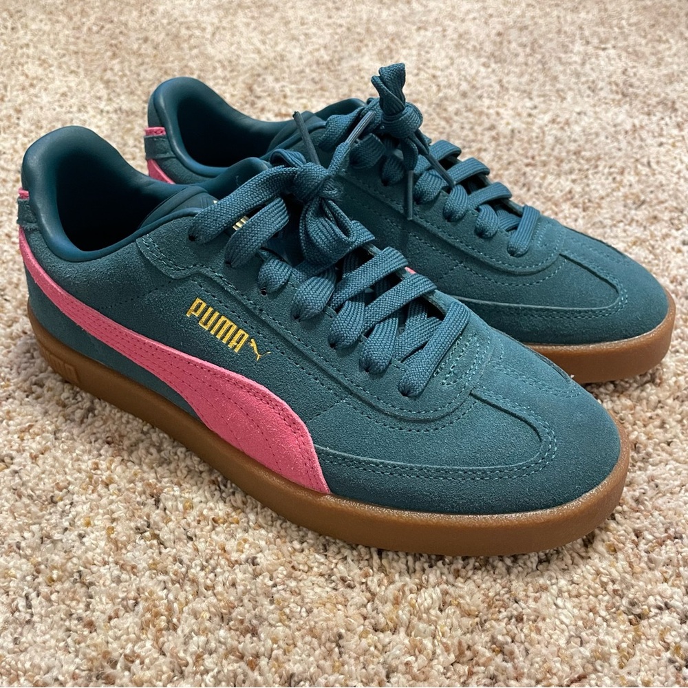 NWOT Puma Palermo Special